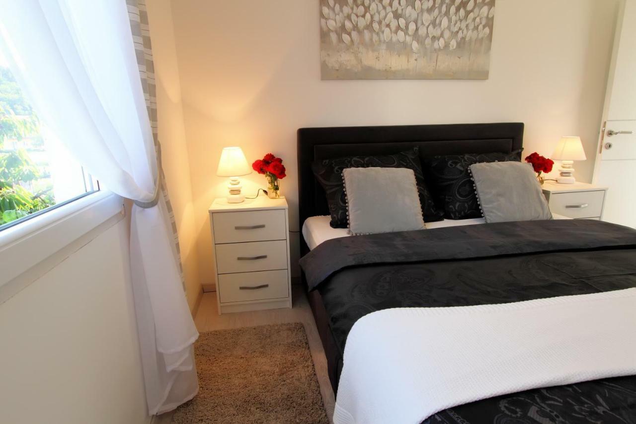 Apartmán Apartman Ana Otočac Exteriér fotografie