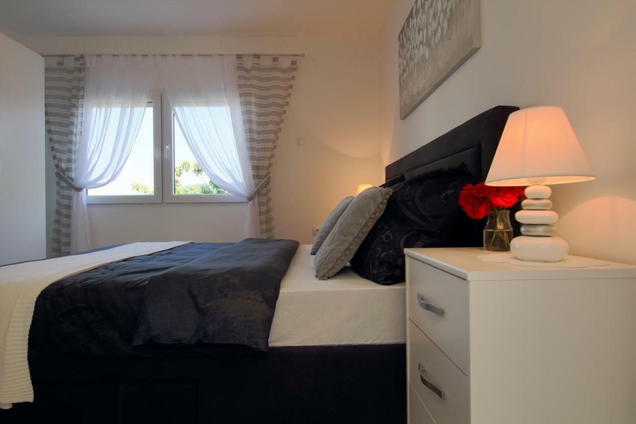 Apartmán Apartman Ana Otočac Exteriér fotografie