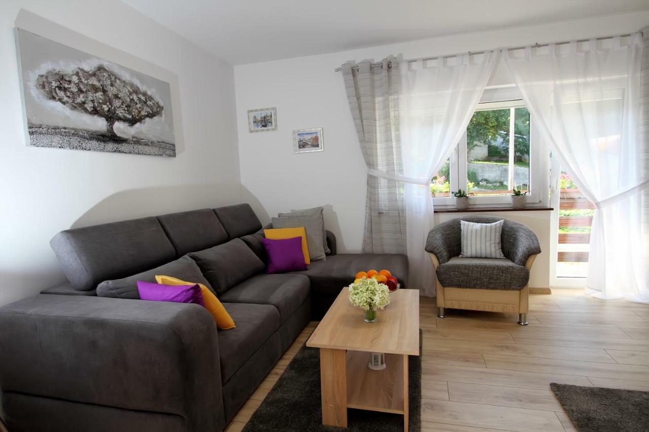 Apartmán Apartman Ana Otočac Exteriér fotografie