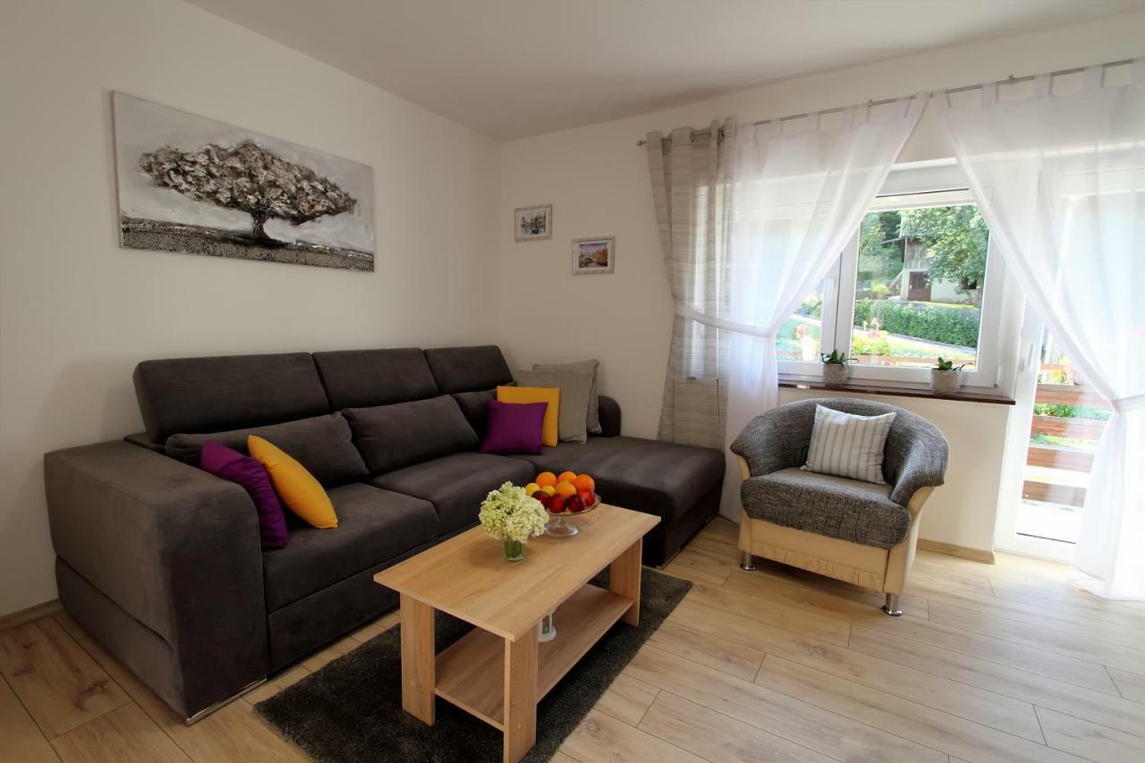 Apartmán Apartman Ana Otočac Exteriér fotografie
