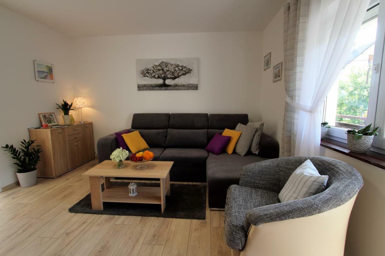 Apartmán Apartman Ana Otočac Exteriér fotografie